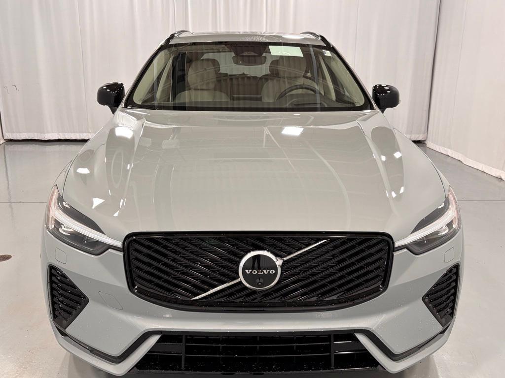 new 2026 Volvo XC60 car, priced at $63,935
