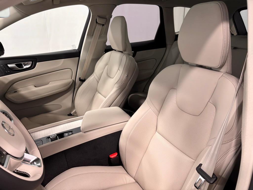 new 2026 Volvo XC60 car, priced at $63,935