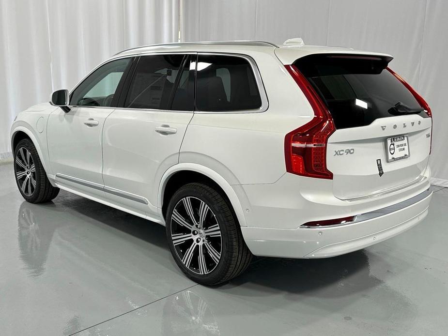 new 2025 Volvo XC90 car, priced at $77,955