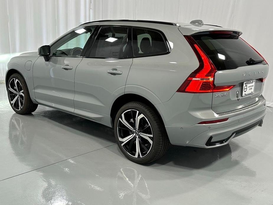 new 2025 Volvo XC60 car, priced at $71,485