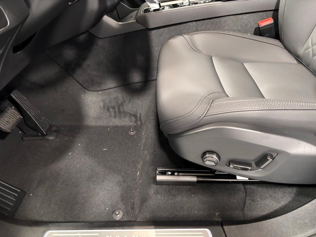 new 2026 Volvo XC90 car, priced at $71,825