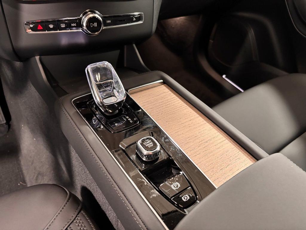 new 2026 Volvo XC90 car, priced at $71,825