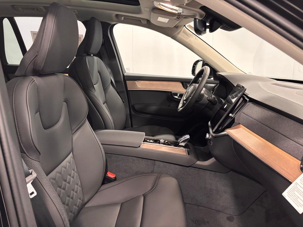 new 2026 Volvo XC90 car, priced at $71,825
