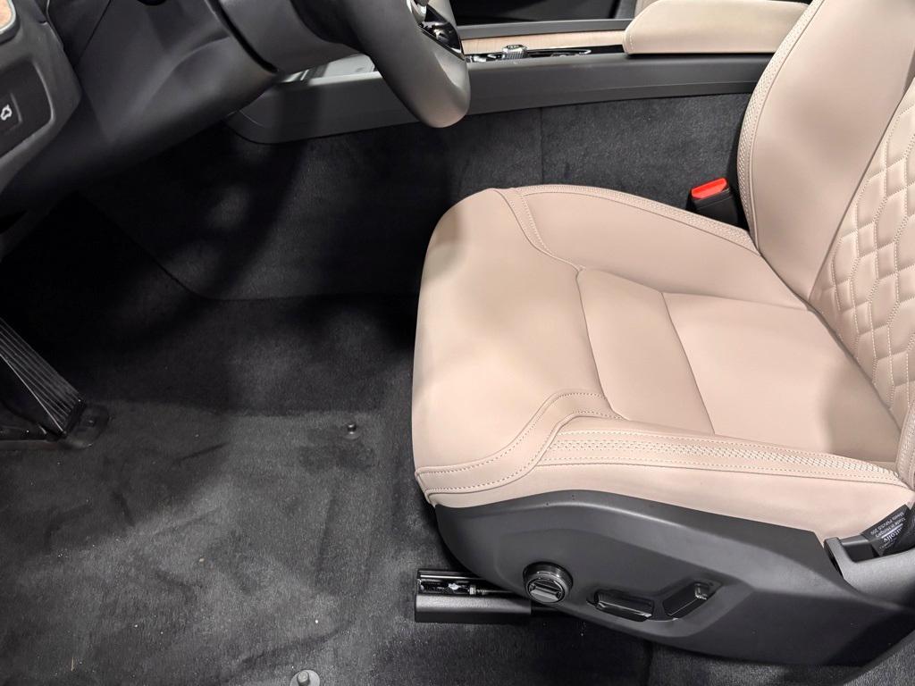 new 2026 Volvo XC60 car, priced at $58,935