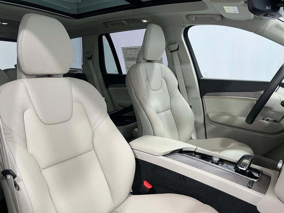 new 2025 Volvo XC90 car, priced at $67,265