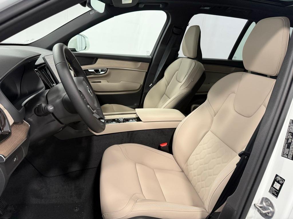 new 2026 Volvo XC90 car, priced at $71,825