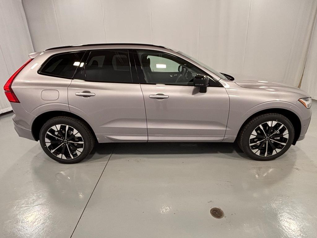 new 2026 Volvo XC60 car, priced at $57,985