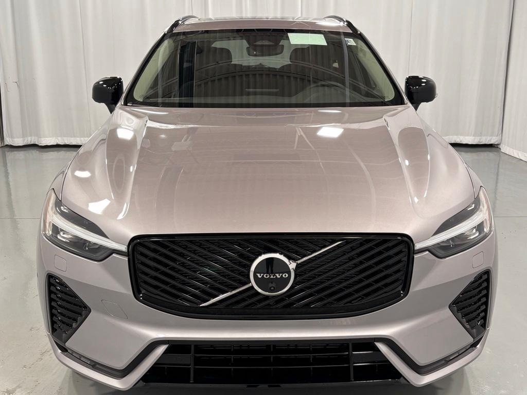 new 2026 Volvo XC60 car, priced at $57,985