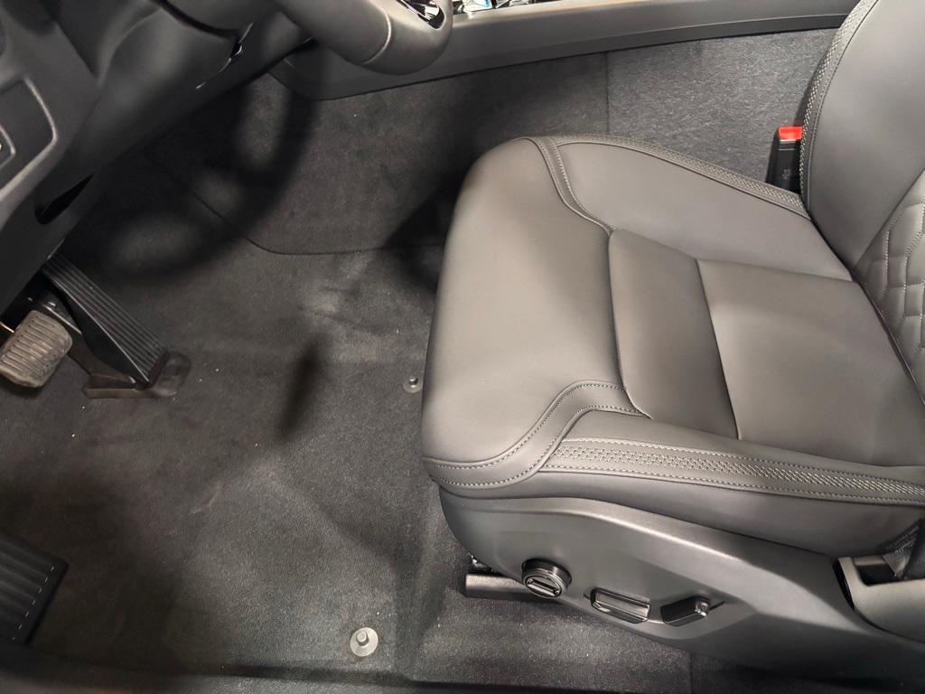 new 2026 Volvo XC60 car, priced at $57,985