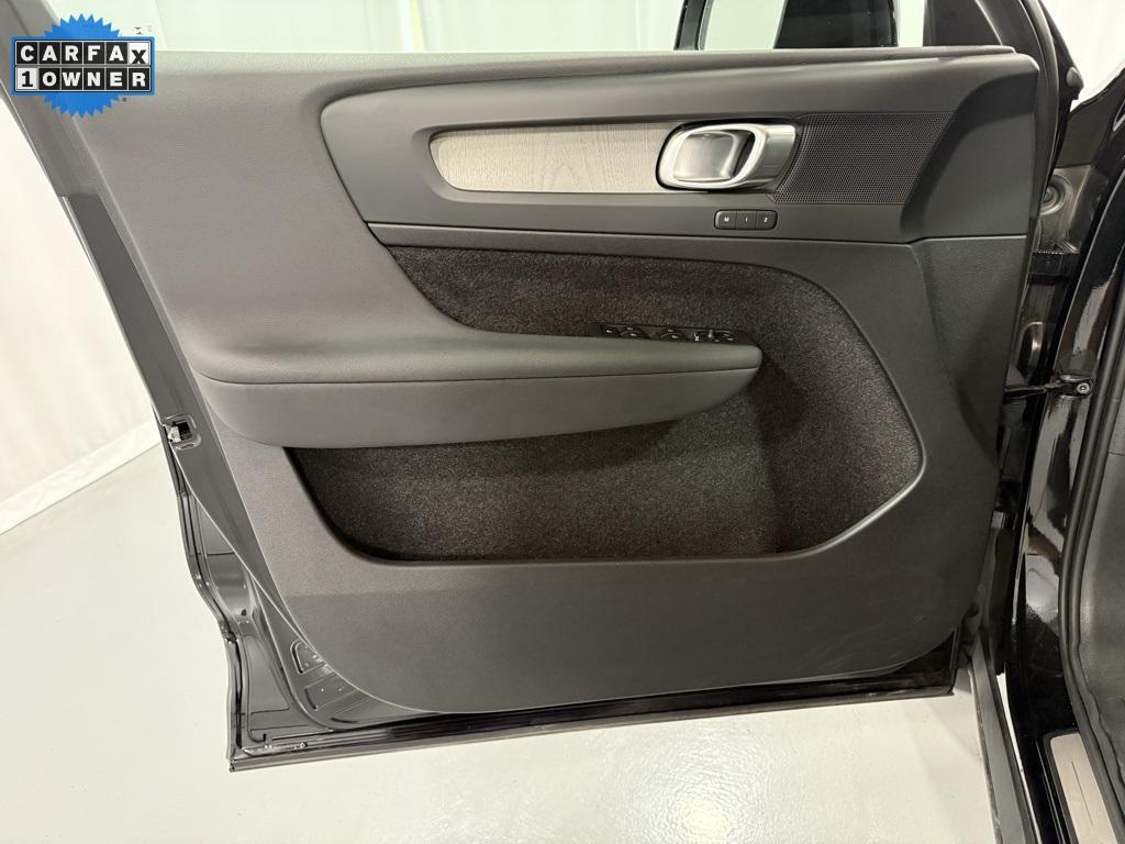 used 2025 Volvo XC40 car, priced at $33,500
