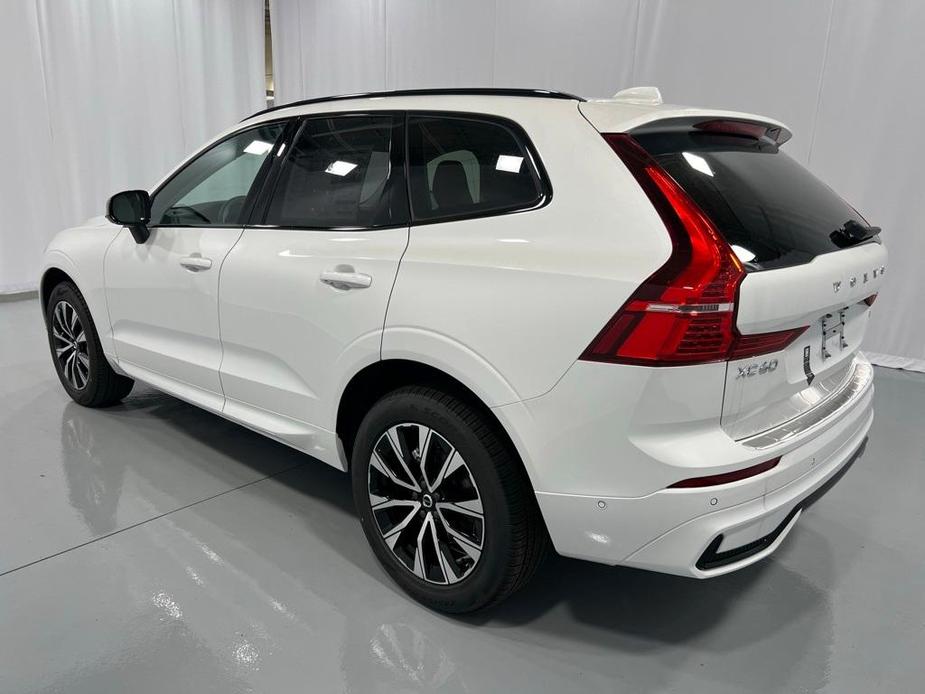 new 2025 Volvo XC60 car, priced at $54,325