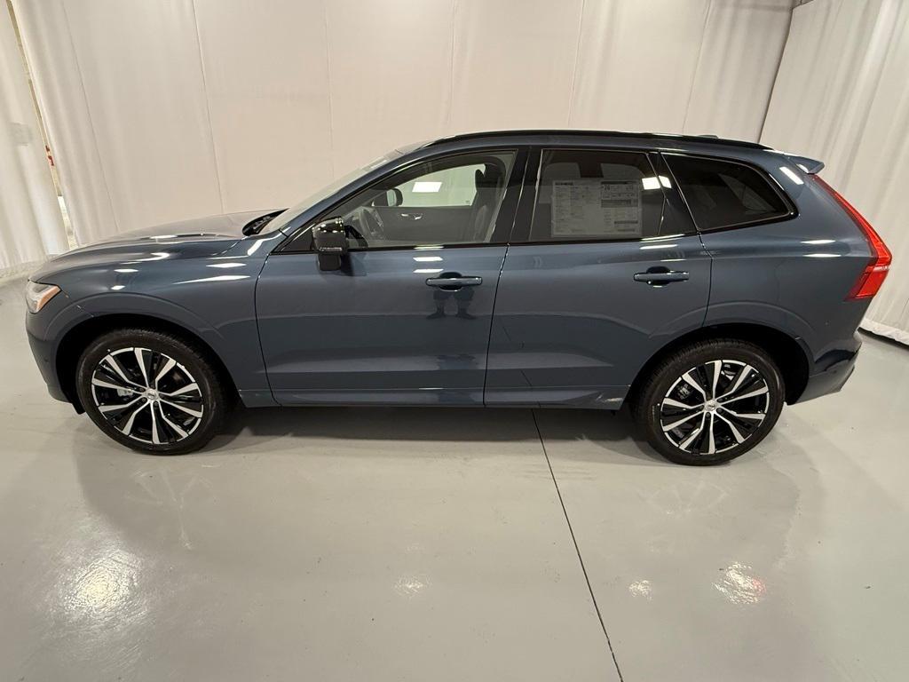 new 2025 Volvo XC60 car, priced at $55,360
