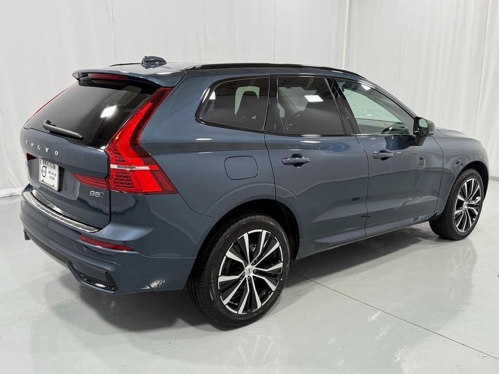 new 2025 Volvo XC60 car, priced at $55,360
