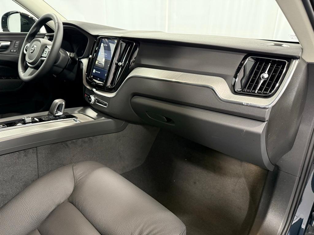 new 2025 Volvo XC60 car, priced at $55,360