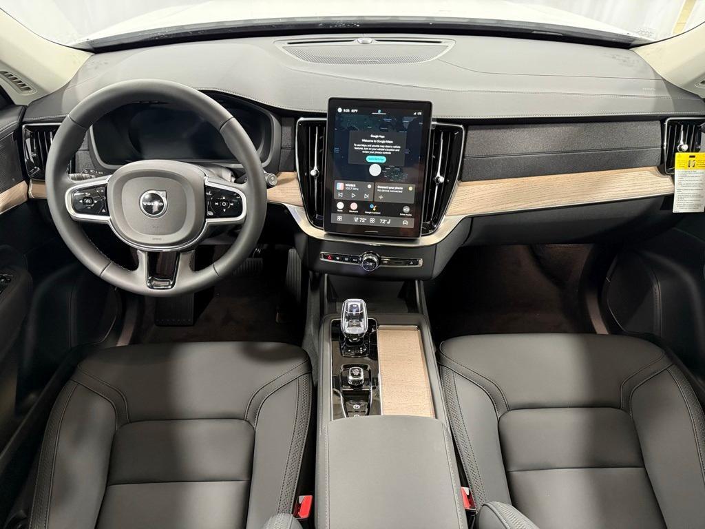 new 2025 Volvo XC90 car, priced at $69,155