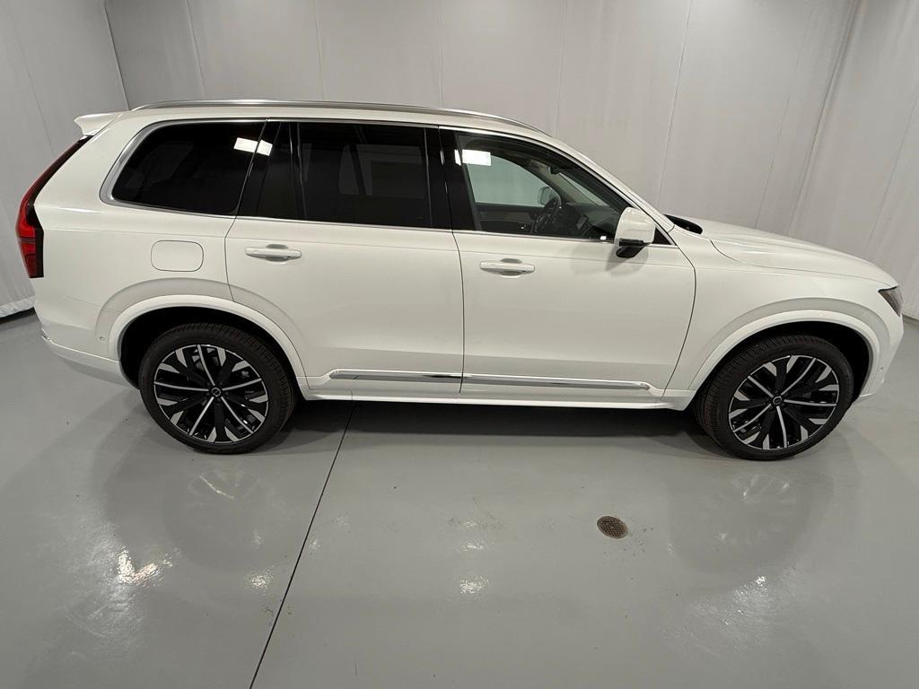 new 2025 Volvo XC90 car, priced at $69,155
