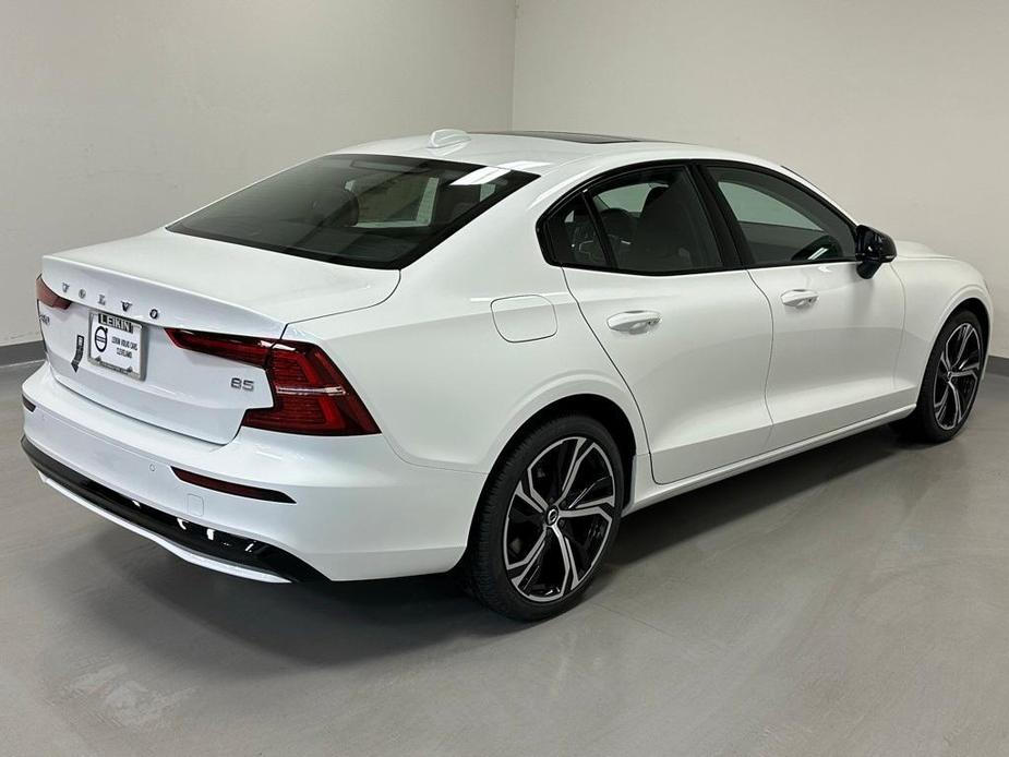 new 2024 Volvo S60 car, priced at $45,825