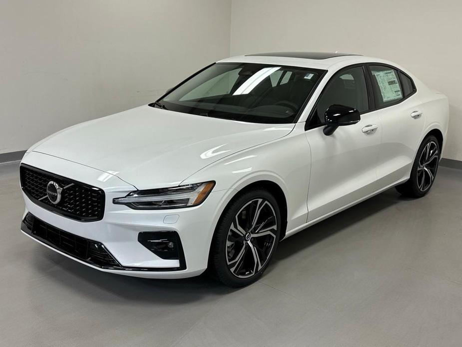 new 2024 Volvo S60 car, priced at $45,825