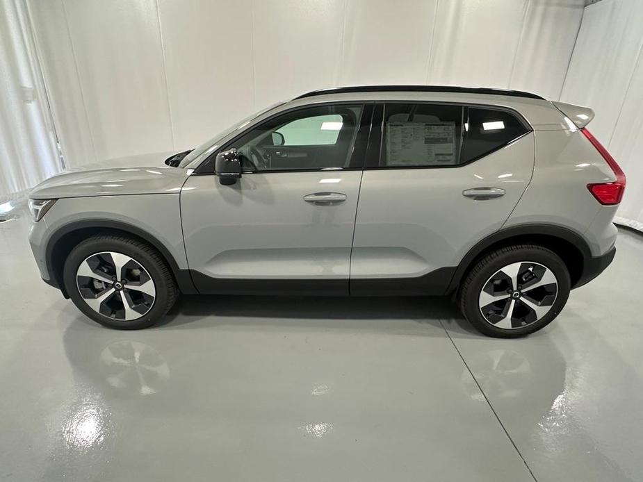 new 2025 Volvo XC40 car, priced at $48,315