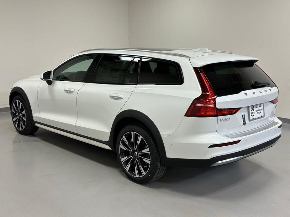 new 2024 Volvo V60 Cross Country car, priced at $58,725