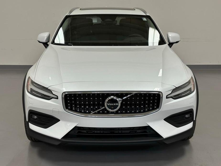 new 2024 Volvo V60 Cross Country car, priced at $58,725