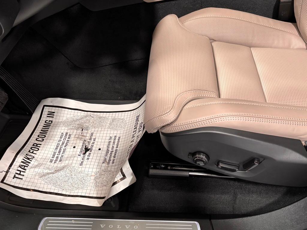 new 2026 Volvo XC90 car, priced at $75,155