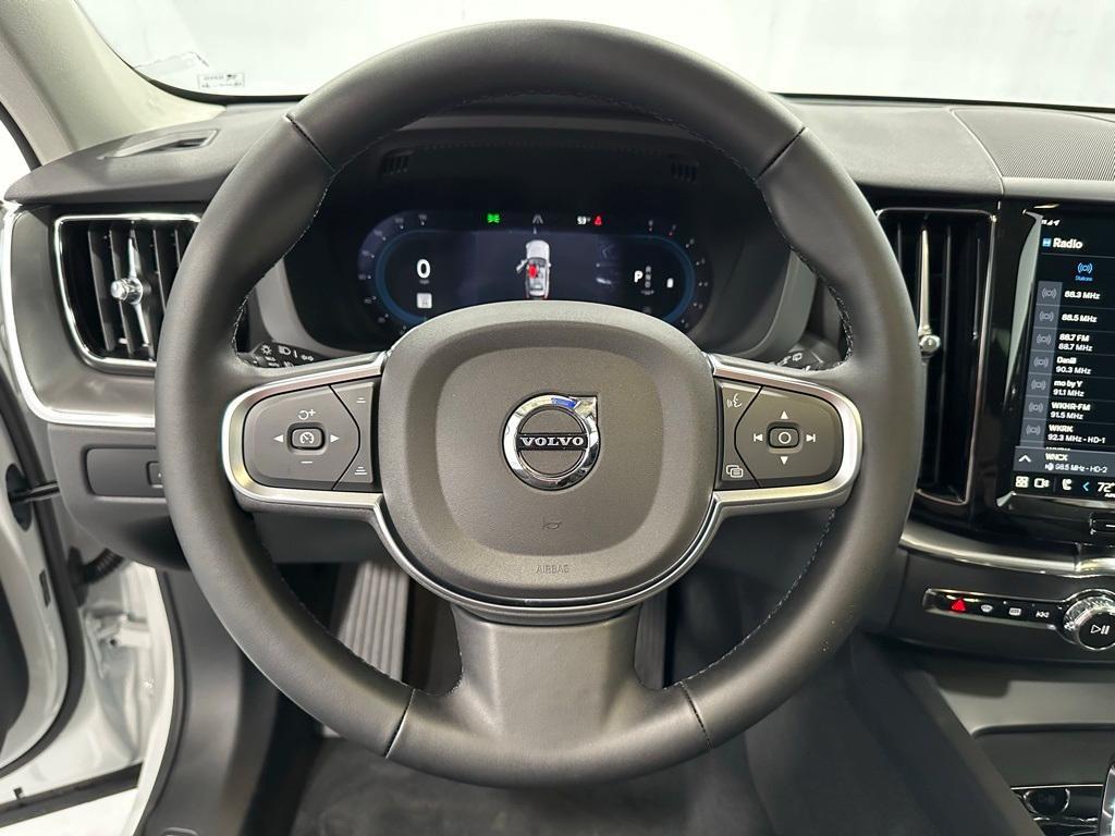 new 2025 Volvo XC60 car, priced at $51,075