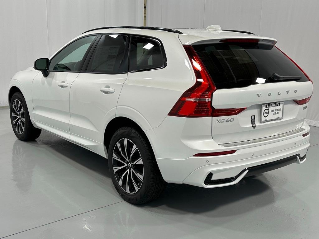 new 2025 Volvo XC60 car, priced at $51,075