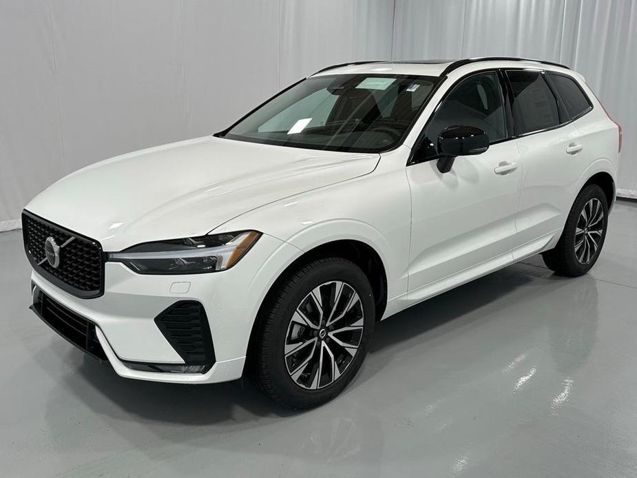 new 2025 Volvo XC60 car, priced at $51,075