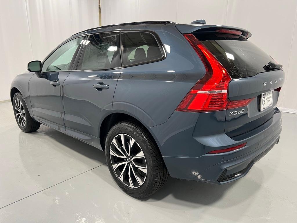 new 2025 Volvo XC60 car, priced at $51,055