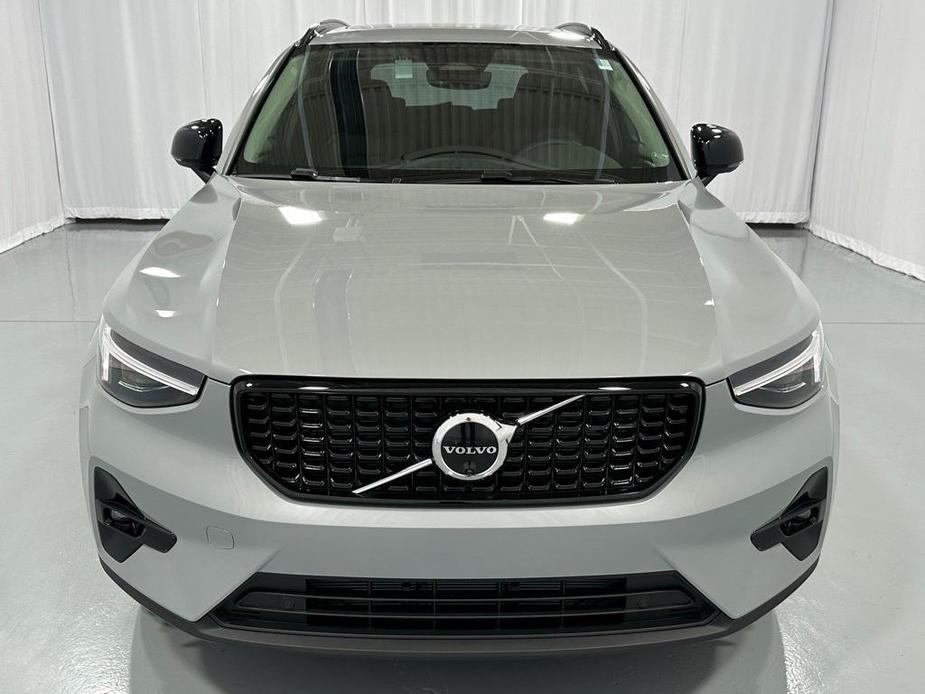 new 2025 Volvo XC40 car, priced at $48,315