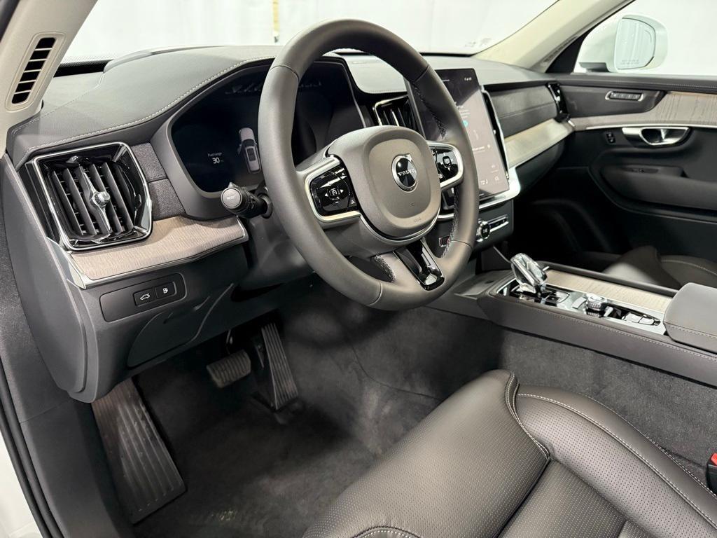 new 2025 Volvo XC90 Plug-In Hybrid car, priced at $82,405