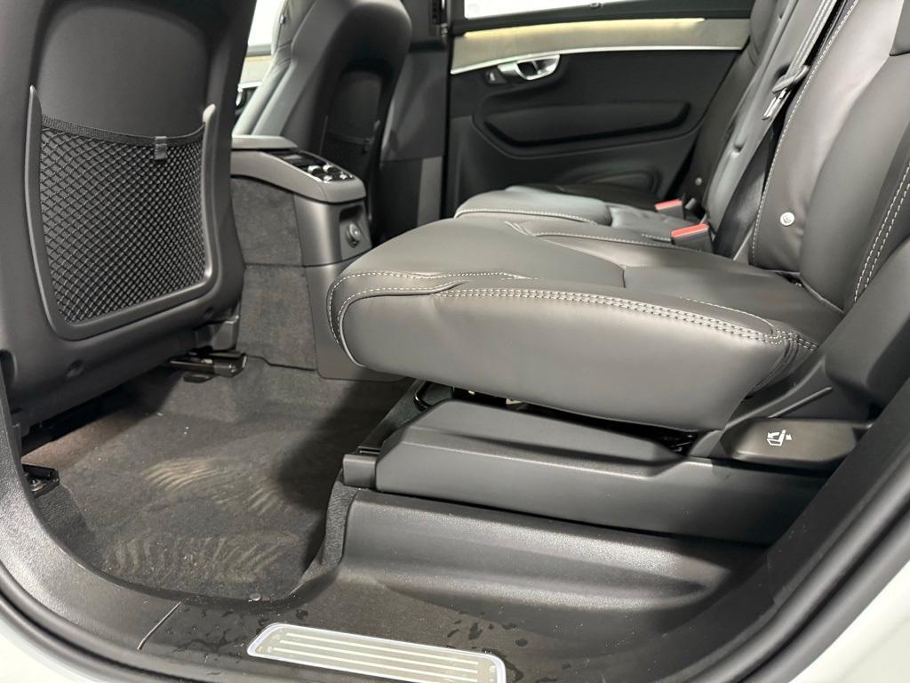 new 2025 Volvo XC90 Plug-In Hybrid car, priced at $82,405