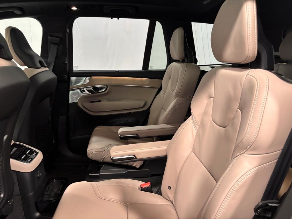 new 2026 Volvo XC90 Plug-In Hybrid car, priced at $94,625