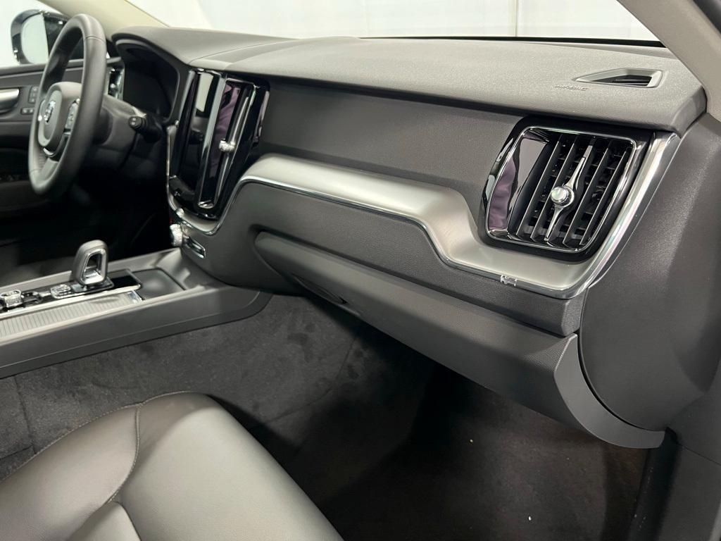 new 2025 Volvo XC60 Plug-In Hybrid car, priced at $62,075