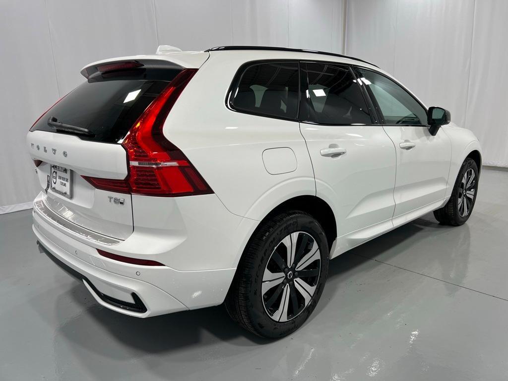 new 2025 Volvo XC60 Plug-In Hybrid car, priced at $62,075