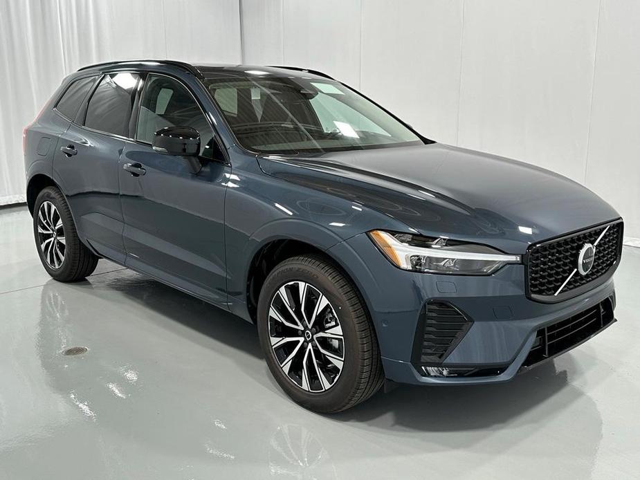 new 2025 Volvo XC60 car, priced at $54,925