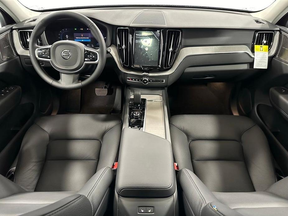 new 2025 Volvo XC60 car, priced at $67,425