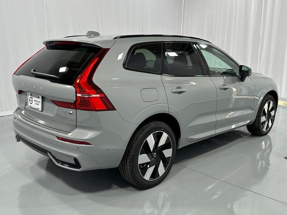 new 2025 Volvo XC60 car, priced at $67,425