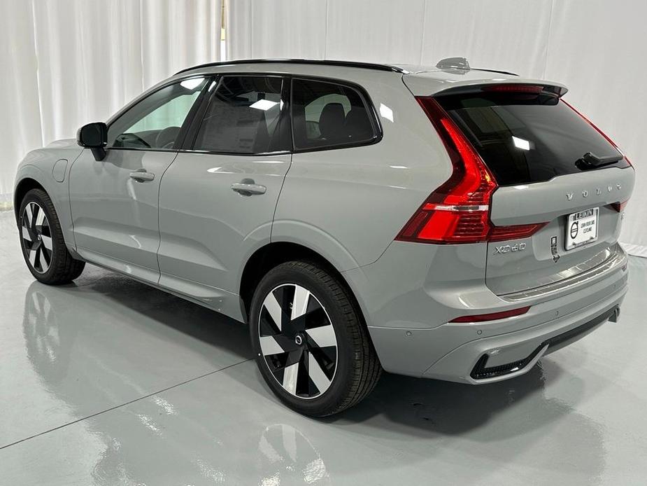 new 2025 Volvo XC60 car, priced at $67,425