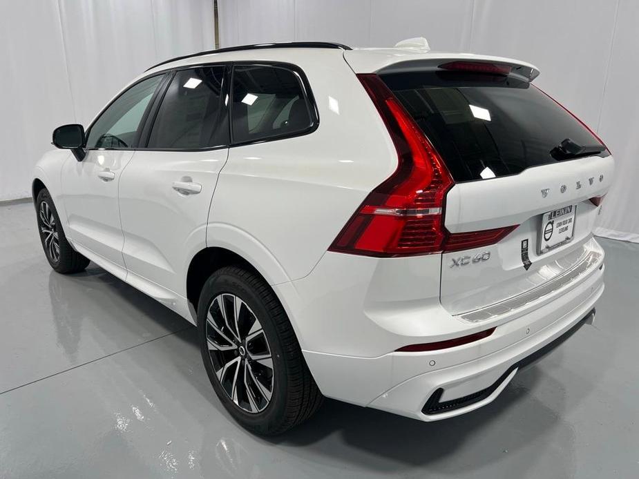 new 2025 Volvo XC60 car, priced at $51,075