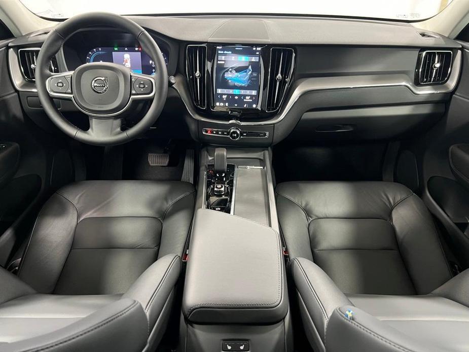 new 2025 Volvo XC60 car, priced at $51,075