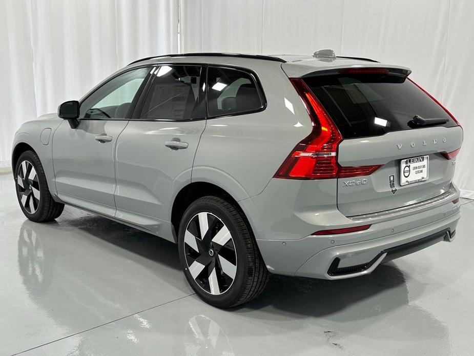 new 2025 Volvo XC60 car, priced at $66,235