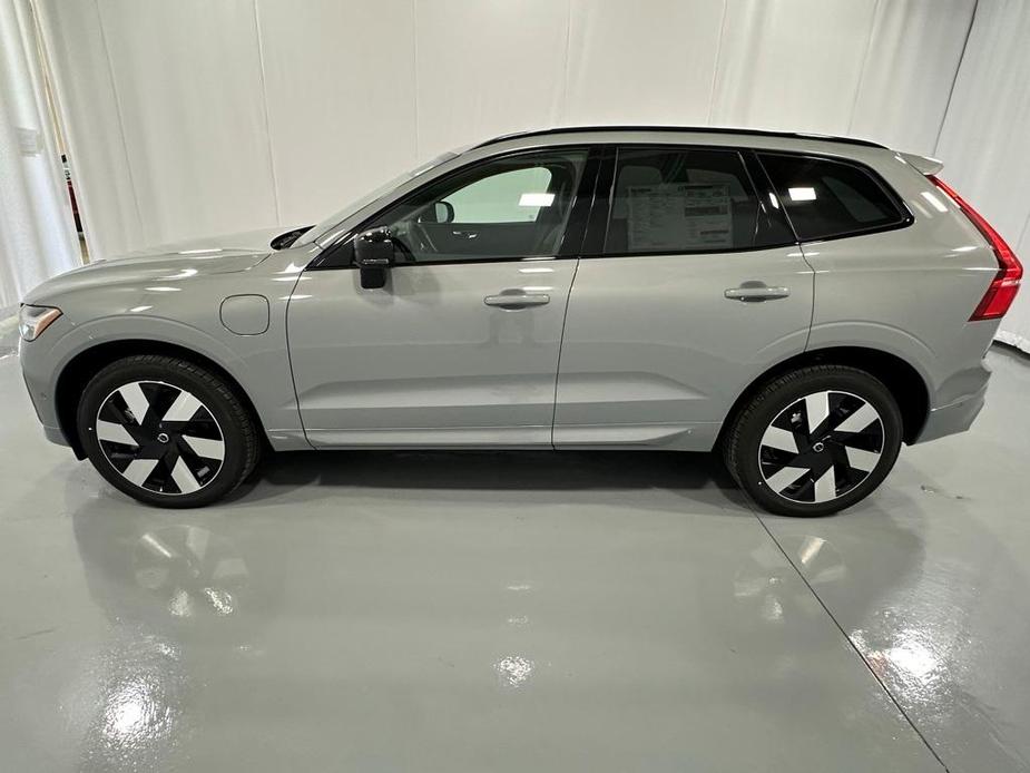 new 2025 Volvo XC60 car, priced at $66,235