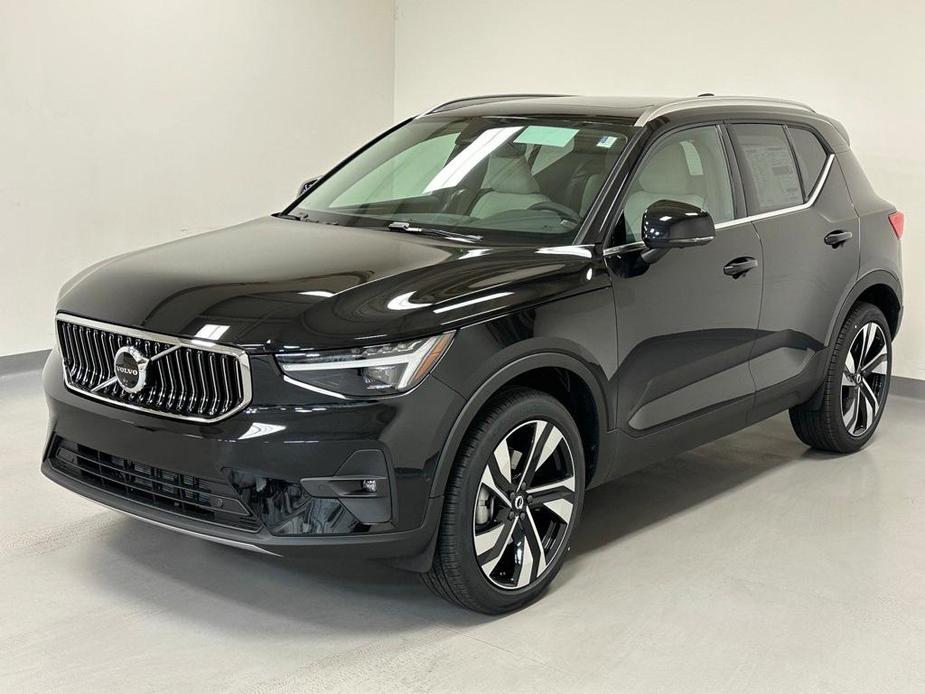 new 2024 Volvo XC40 car, priced at $52,410