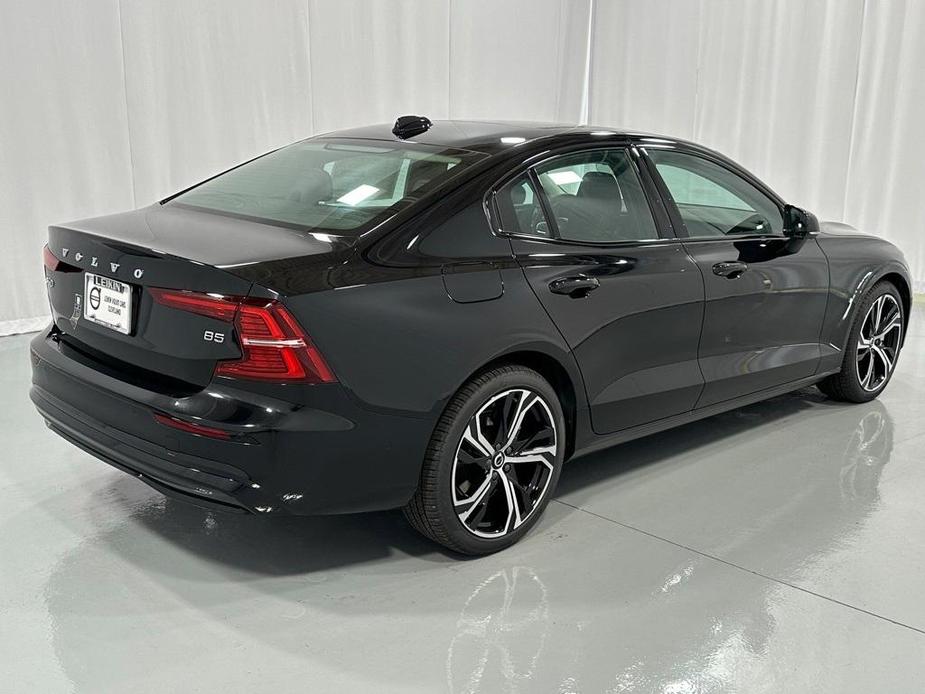 new 2024 Volvo S60 car, priced at $49,575