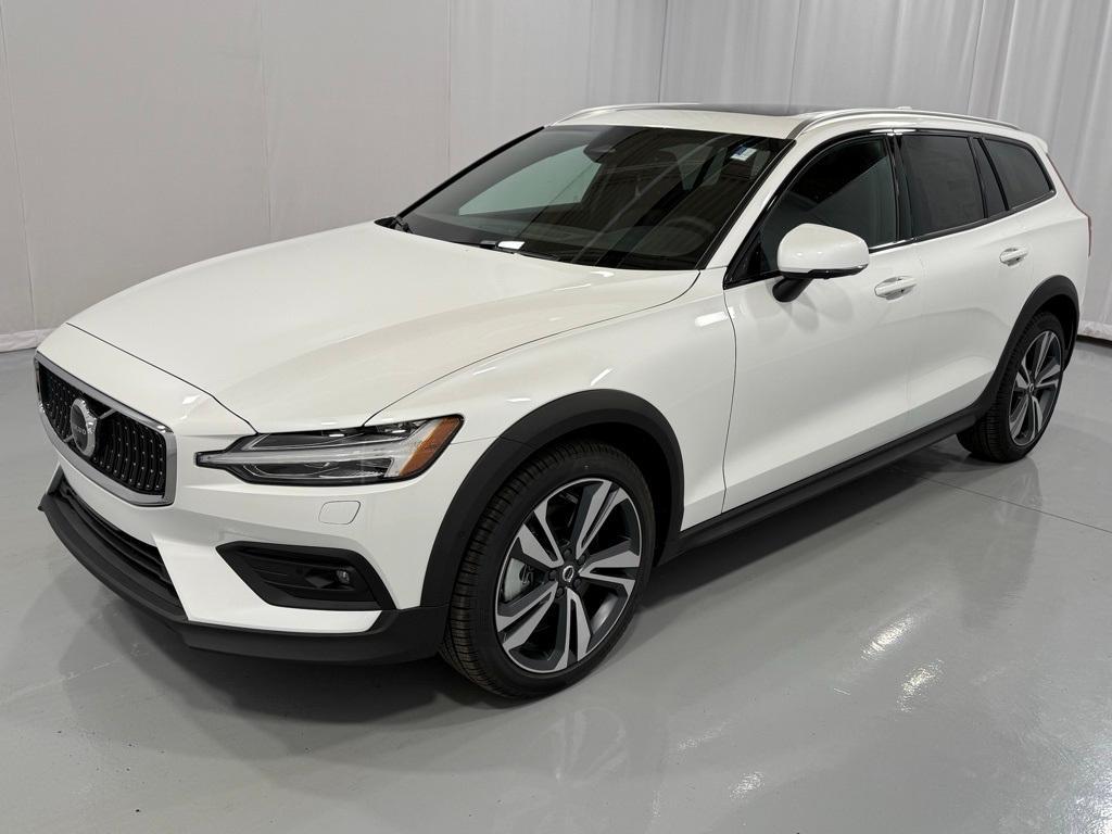 new 2026 Volvo V60 Cross Country car, priced at $57,450