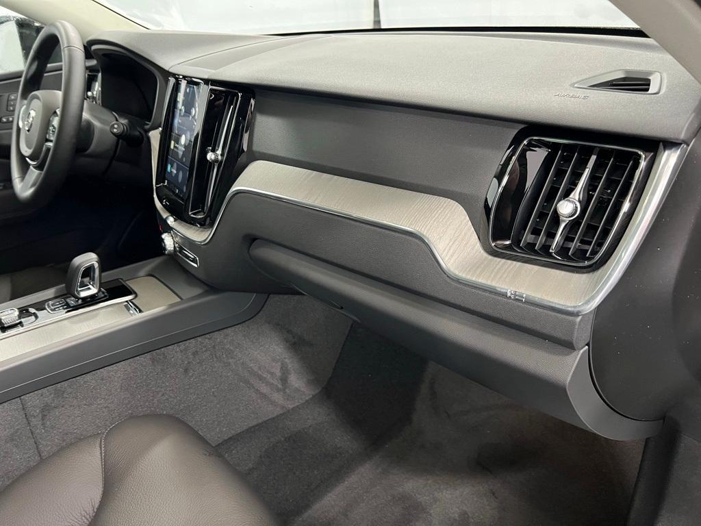 new 2025 Volvo XC60 car, priced at $54,950