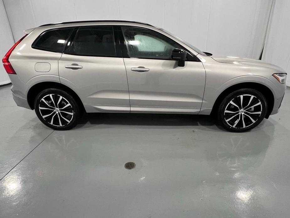 new 2025 Volvo XC60 car, priced at $54,950