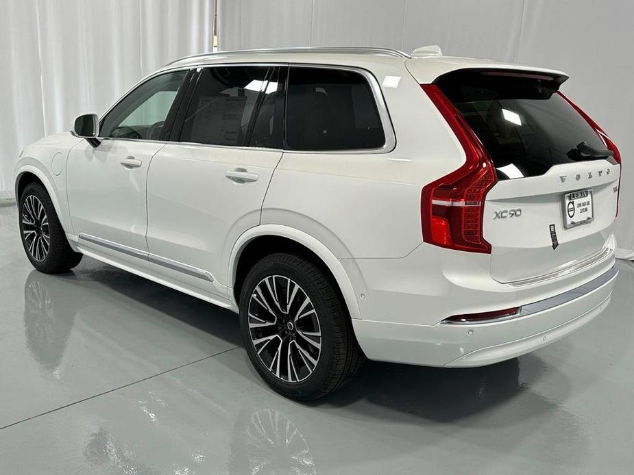 new 2025 Volvo XC90 car, priced at $75,965